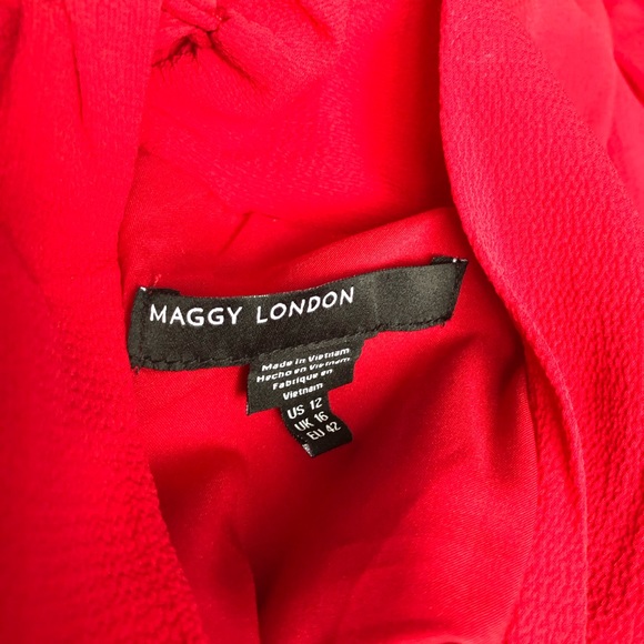 🆕 Elegant Maggy London Cranberry Midi Dress Twist Neckline size 12 - Picture 5 of 10